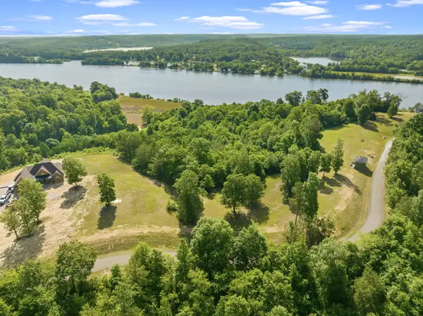 117 Riverbreeze Dr, Sugar Tree, TN 38380
