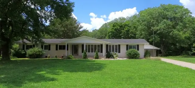 218 Eventide Dr, Murfreesboro, TN 37130 - #1