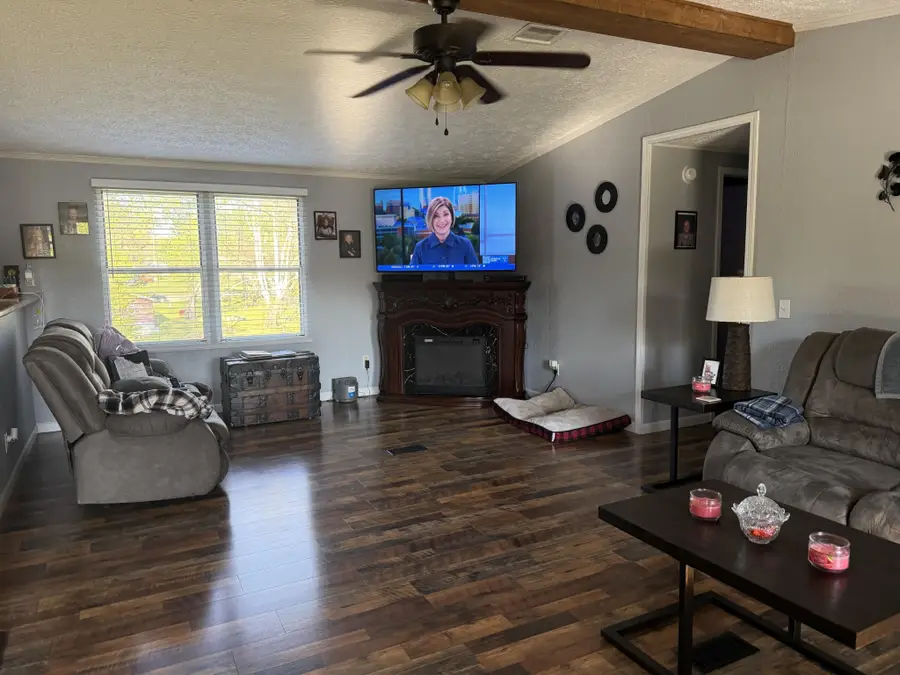 420 E Baldwin Street, Rockwood, TN 37854 - #3