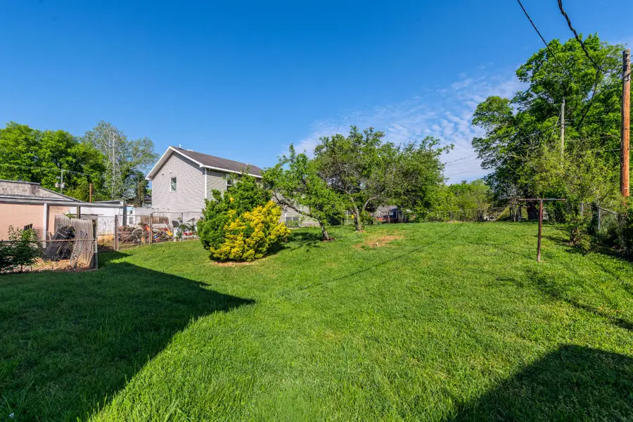 1915 Mccroskey Avenue, Knoxville, TN 37917 - #3