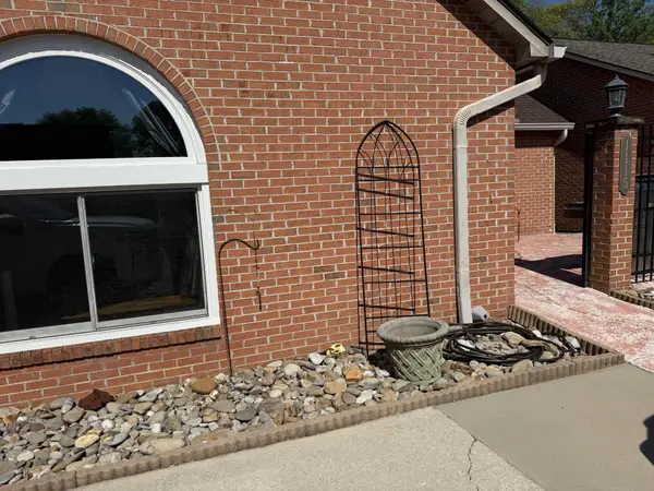 1115 Fairgrounds Court, Kingston, TN 37763