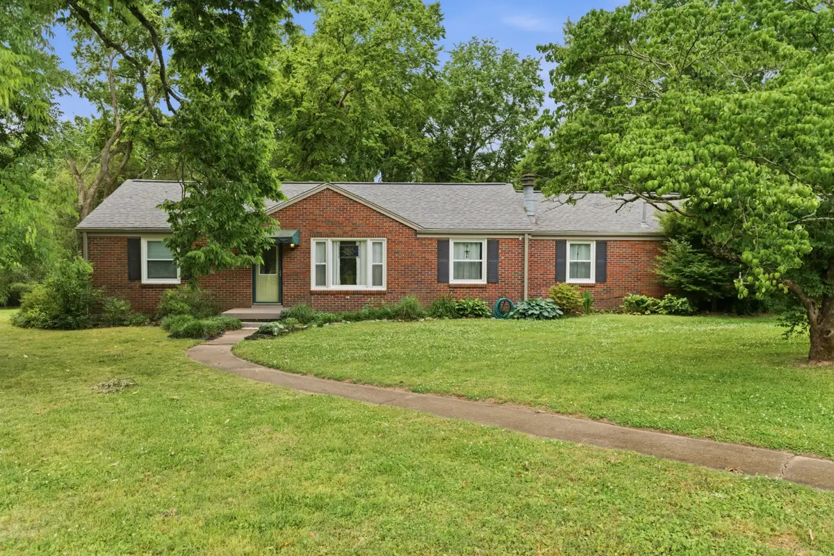 401 Fieldcrest Dr, Nashville, TN 37211 - #1