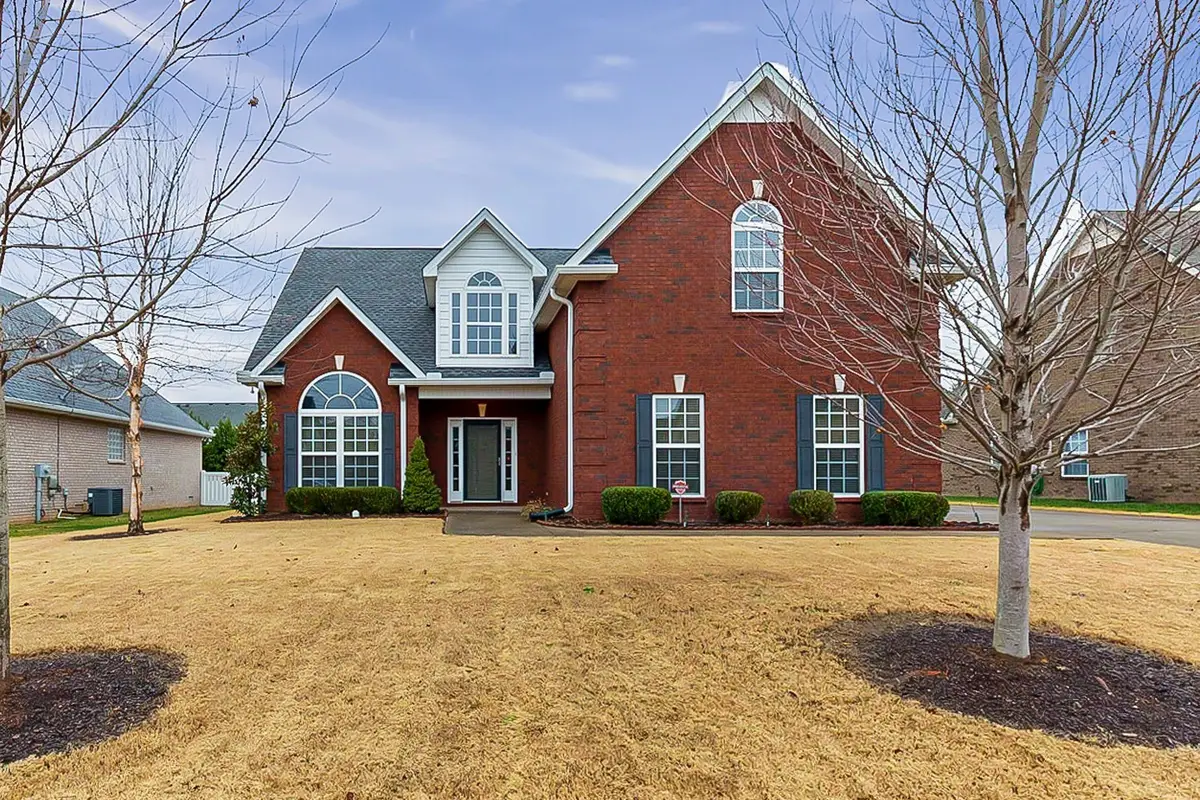 1318 Davy Crockett Dr, Murfreesboro, TN 37129 - #1