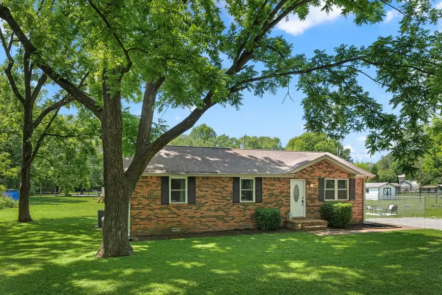 1223 Main St, Pleasant View, TN 37146 - #2