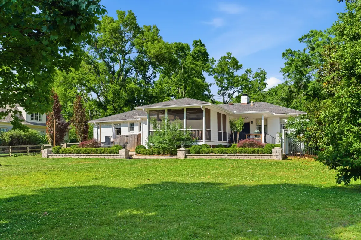 2709 Tyne Blvd, Nashville, TN 37215 - #1