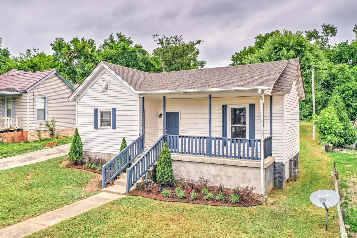 945 Clark St, Clarksville, TN 37040 - #1