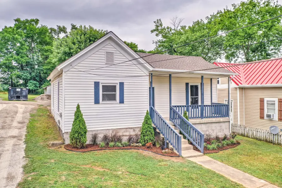 945 Clark St, Clarksville, TN 37040 - #2