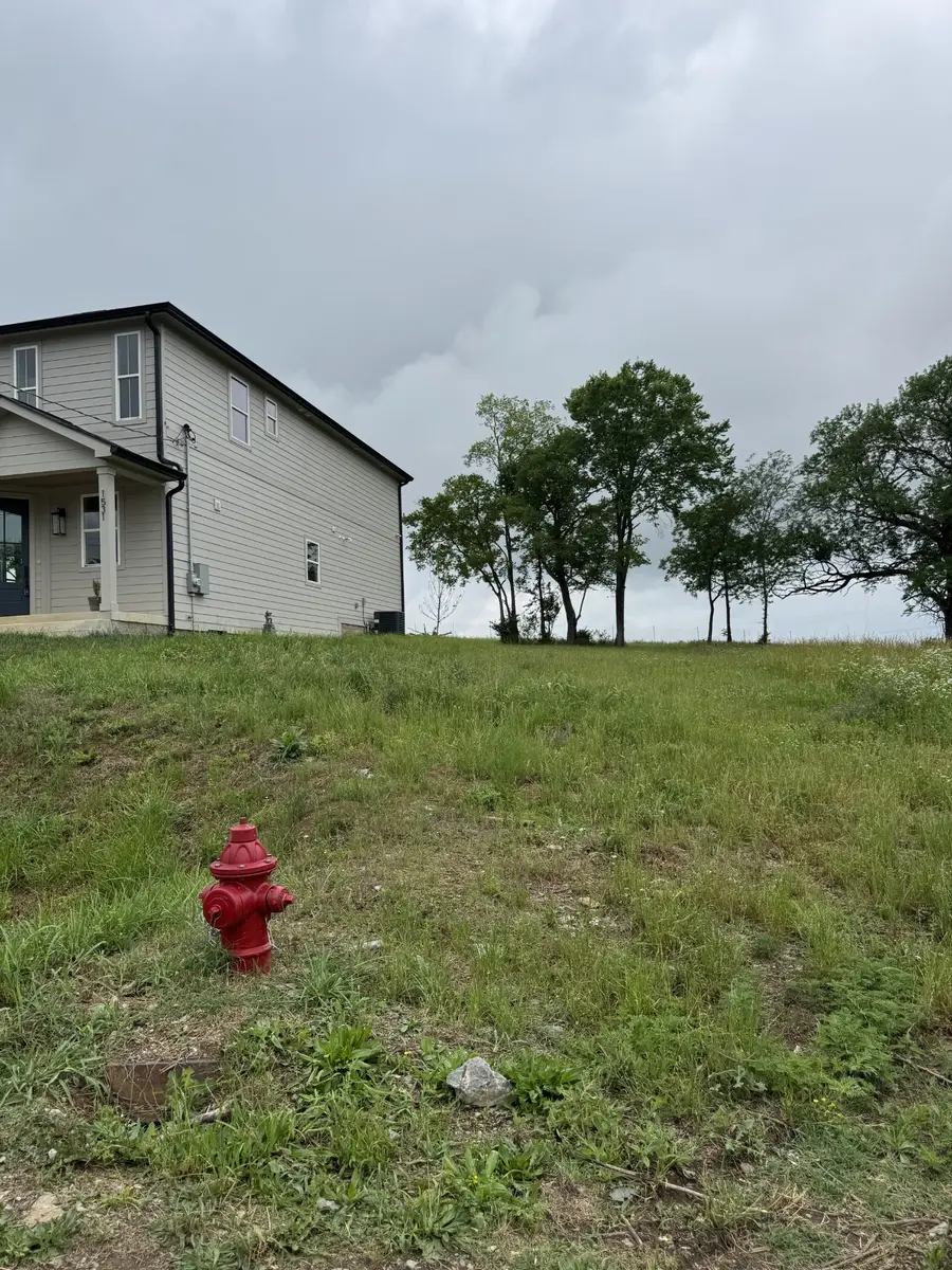 1535 E Stewarts Ln, Nashville, TN 37218 - #3