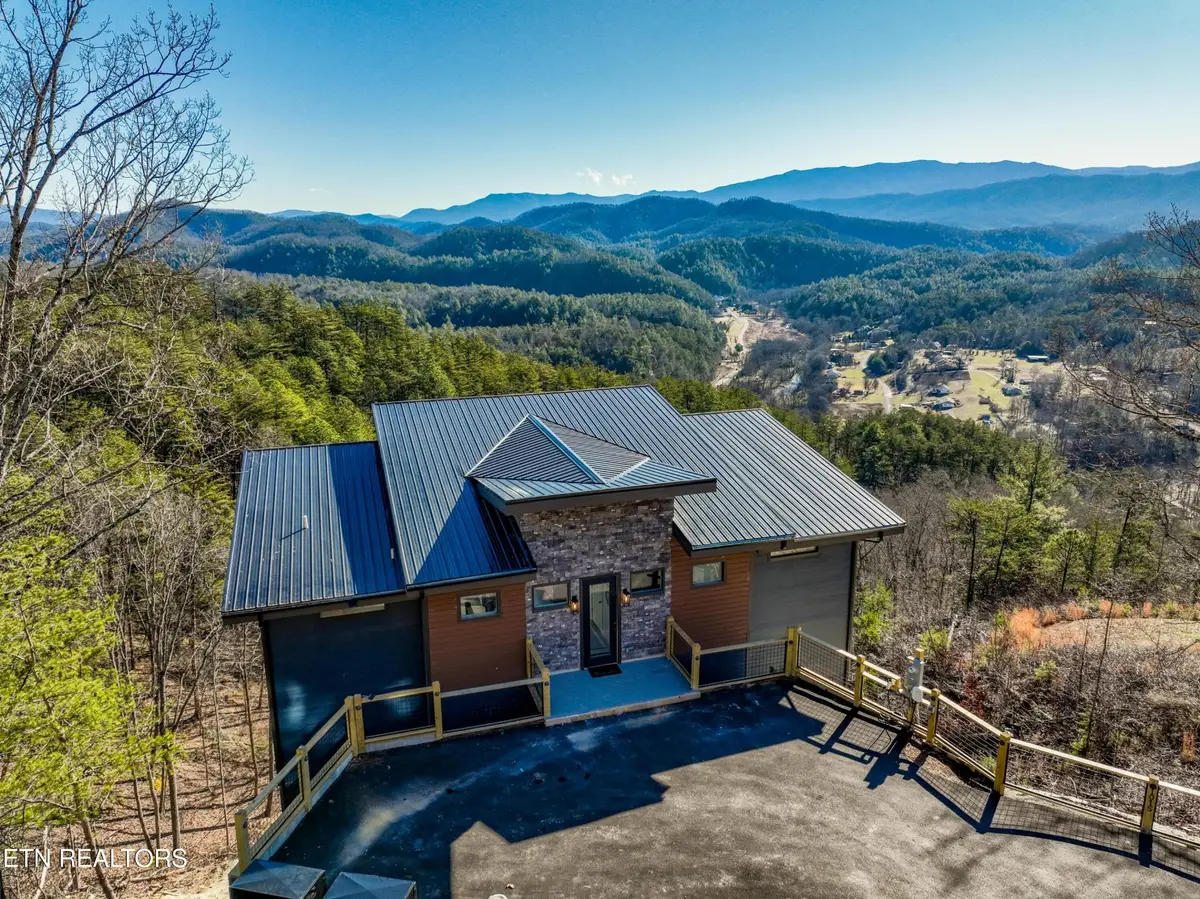 1015 Leslie Way, Sevierville, TN 37876 - #1