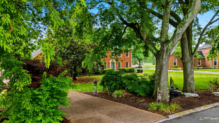 105 S Chestnut, Hendersonville, TN 37075 - #2