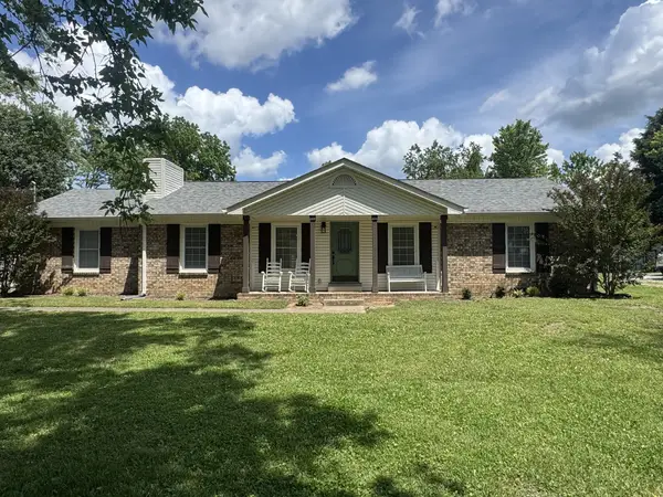 1063 Lakeland Dr, Gallatin, TN 37066