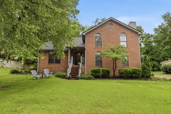 105 Oak Holw, Hermitage, TN 37076