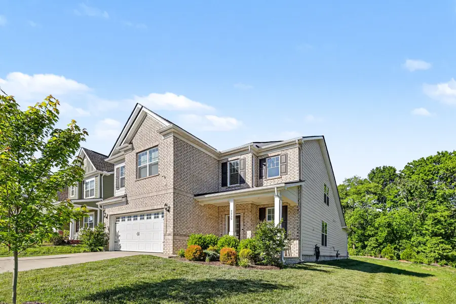 2439 Williams Ridge Dr, Columbia, TN 38401 - #2