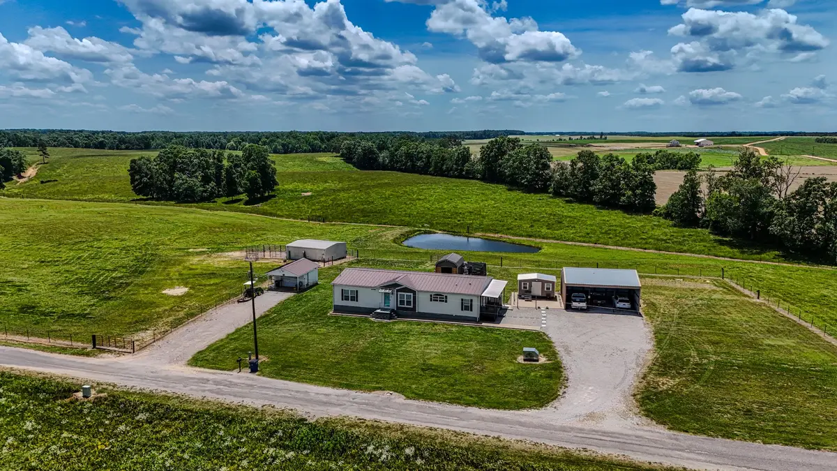 1198 David Patterson Rd, Lutts, TN 38471 - #1