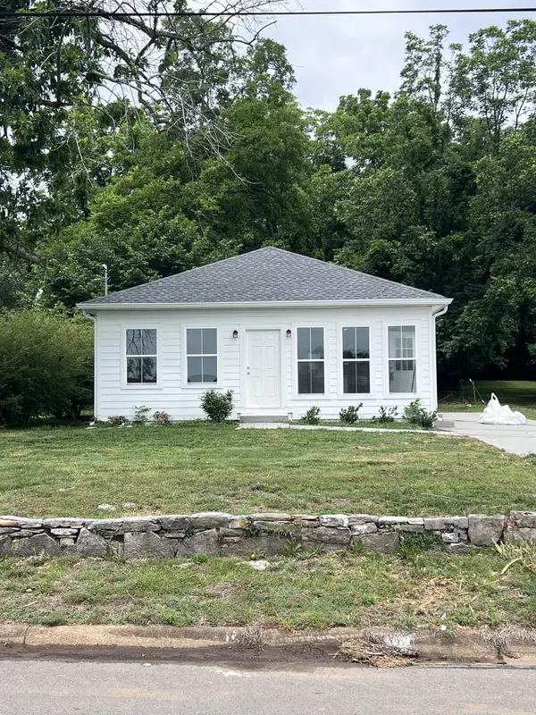 612 E Madison St, Pulaski, TN 38478
