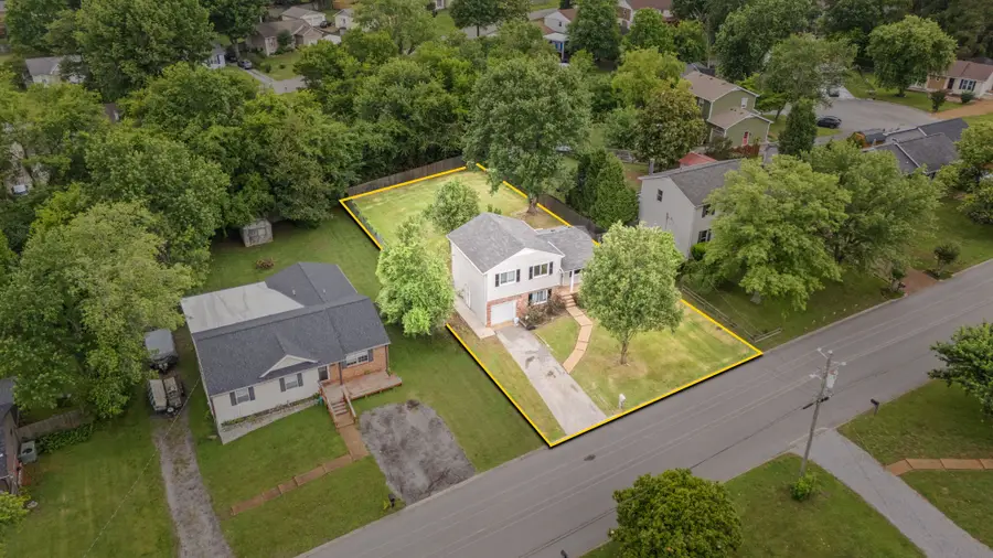 615 Meadowview Dr, Mount Juliet, TN 37122 - #3