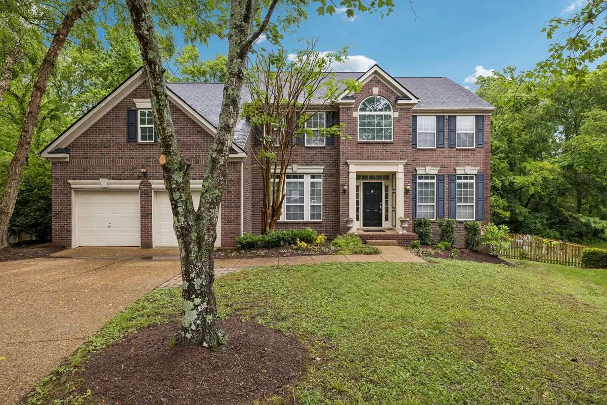 813 Glenavon Ct, Nashville, TN 37220 - #1
