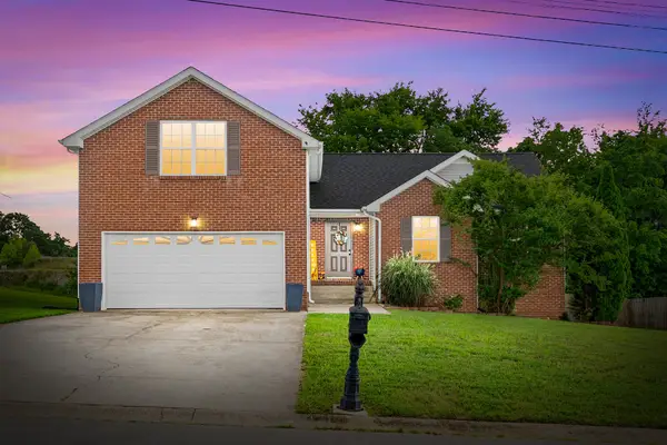 227 Harold Dr, Clarksville, TN 37040