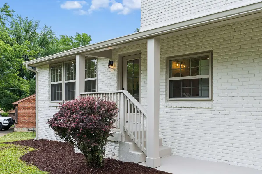 3724 Valley Ridge Dr, Nashville, TN 37211 - #2