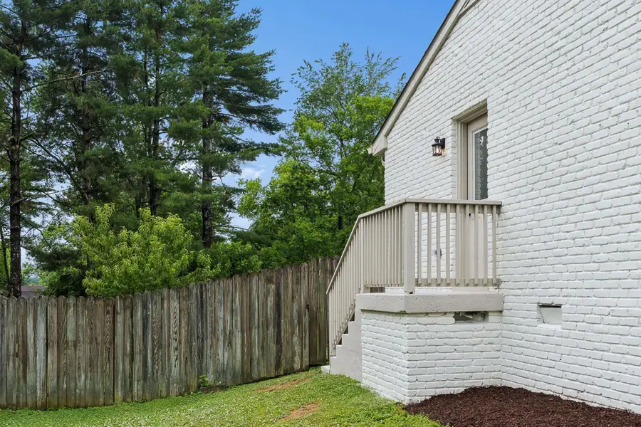 3724 Valley Ridge Dr, Nashville, TN 37211 - #3