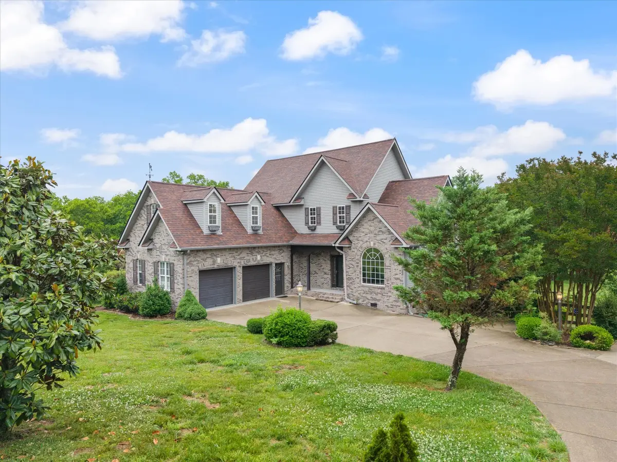 2216 Twin Peaks Ct, Spring Hill, TN 37174 - #1