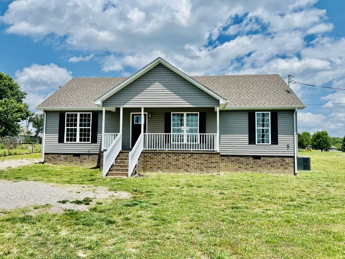 4560 Fall River Rd, Pulaski, TN 38478 - #1