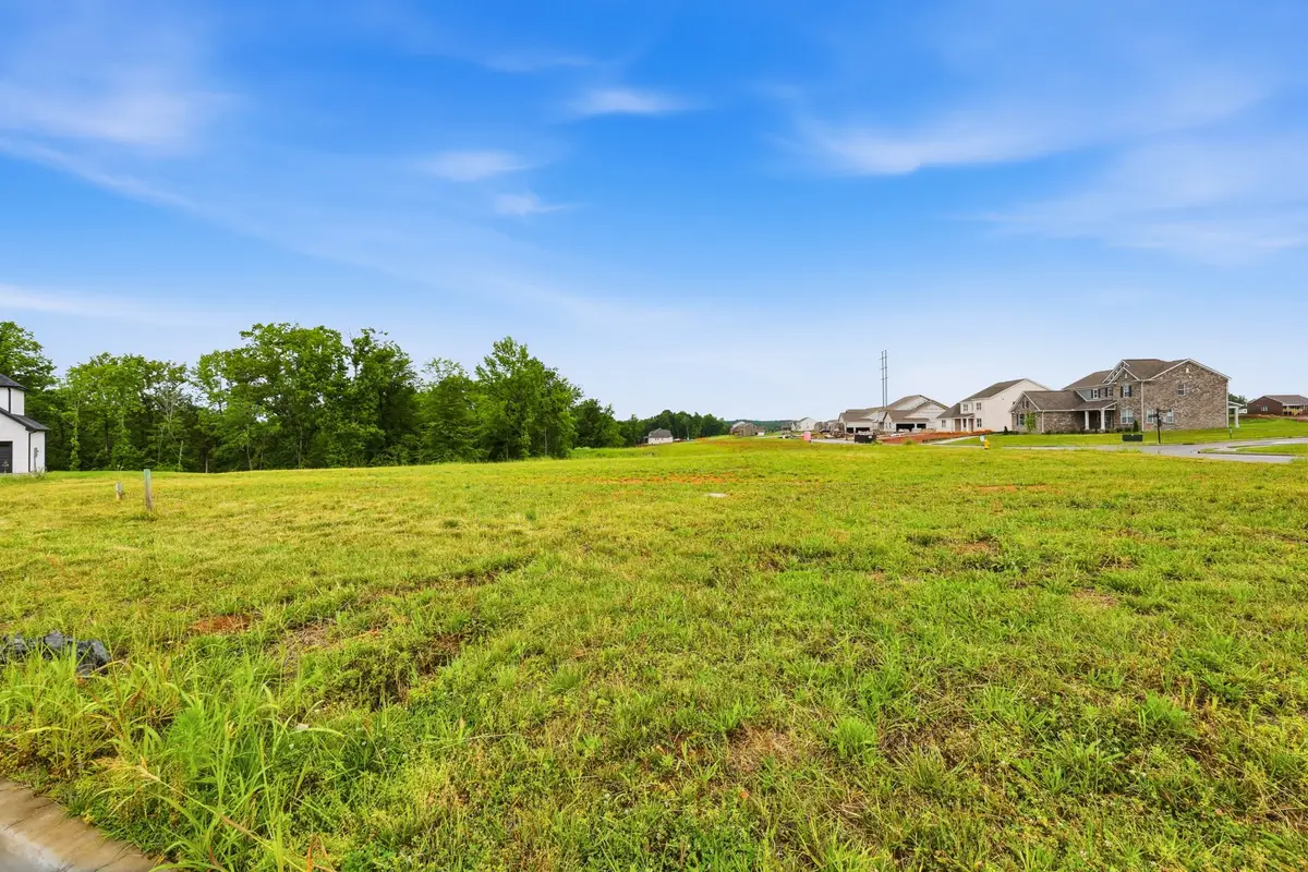 705 Sandringham Ct, Clarksville, TN 37043 - #1