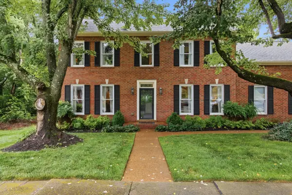 208 Coronation Ct, Franklin, TN 37064