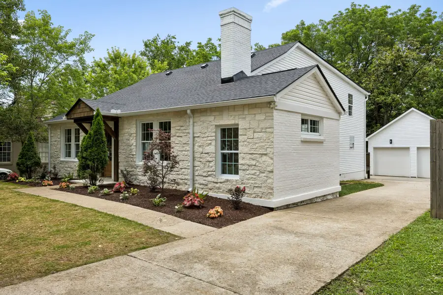918 Sutton Hill Rd, Nashville, TN 37204 - #2