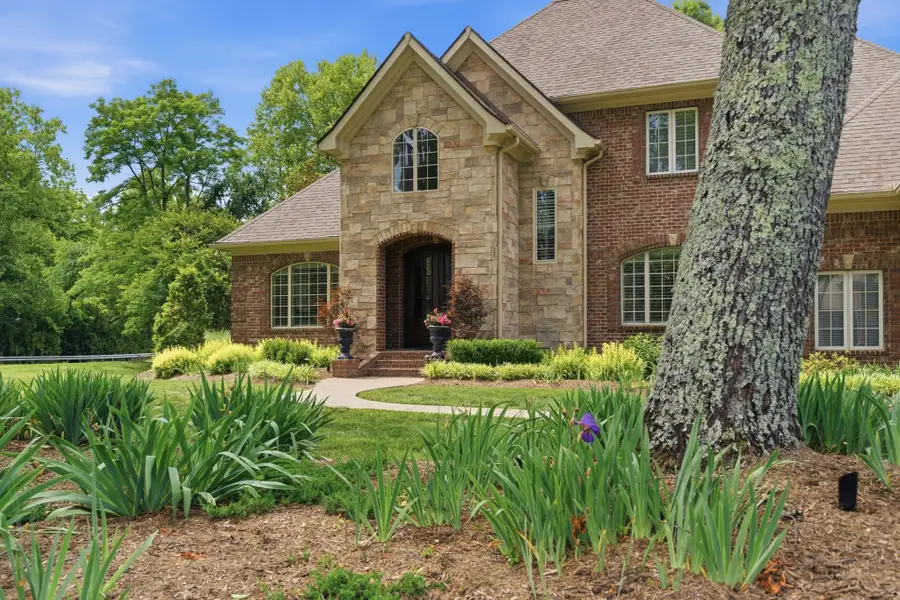9421 Whittingham Dr, Brentwood, TN 37027 - #2