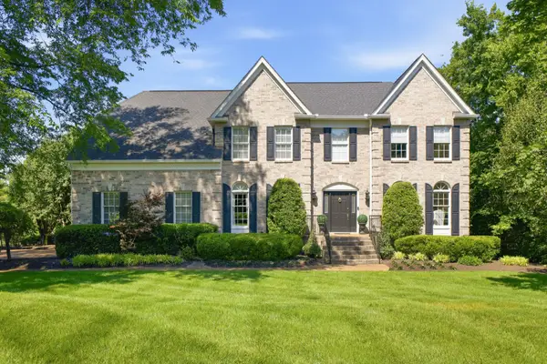 9023 Fallswood Ln, Brentwood, TN 37027