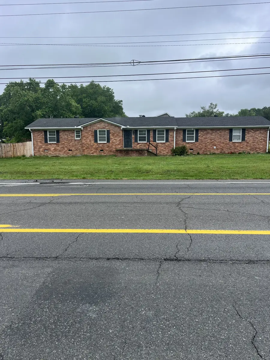 102 Gwen Ave, Gallatin, TN 37066 - #2