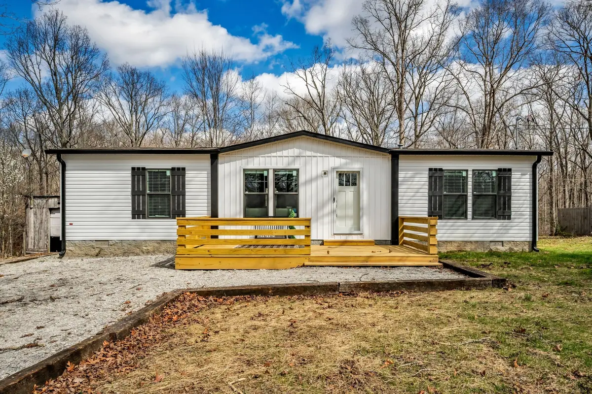 8130 Oak Springs Rd, Nunnelly, TN 37137 - #1