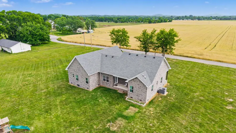 124 Barber Rd, Unionville, TN 37180 - #3