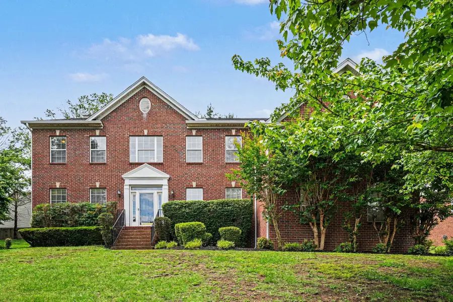 828 Loretta Dr, Goodlettsville, TN 37072 - #2