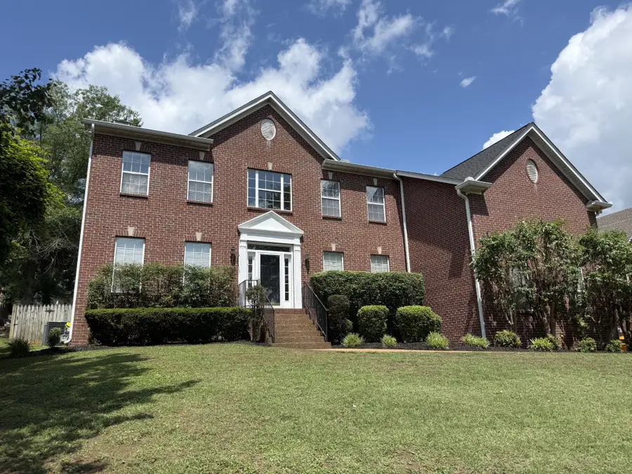 828 Loretta Dr, Goodlettsville, TN 37072 - #3
