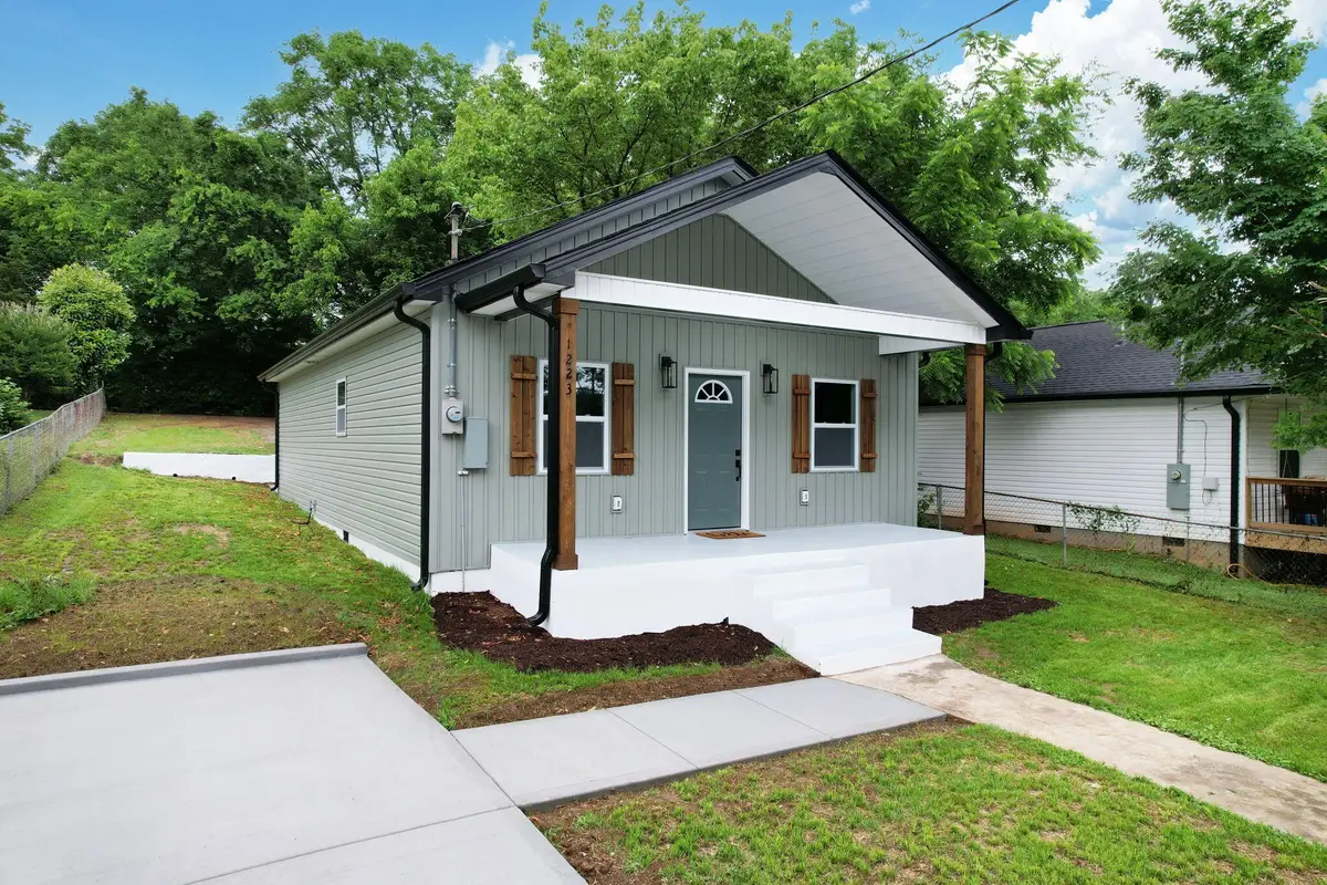 1223 Se King Edward Avenue Se, Cleveland, TN 37311 - #1