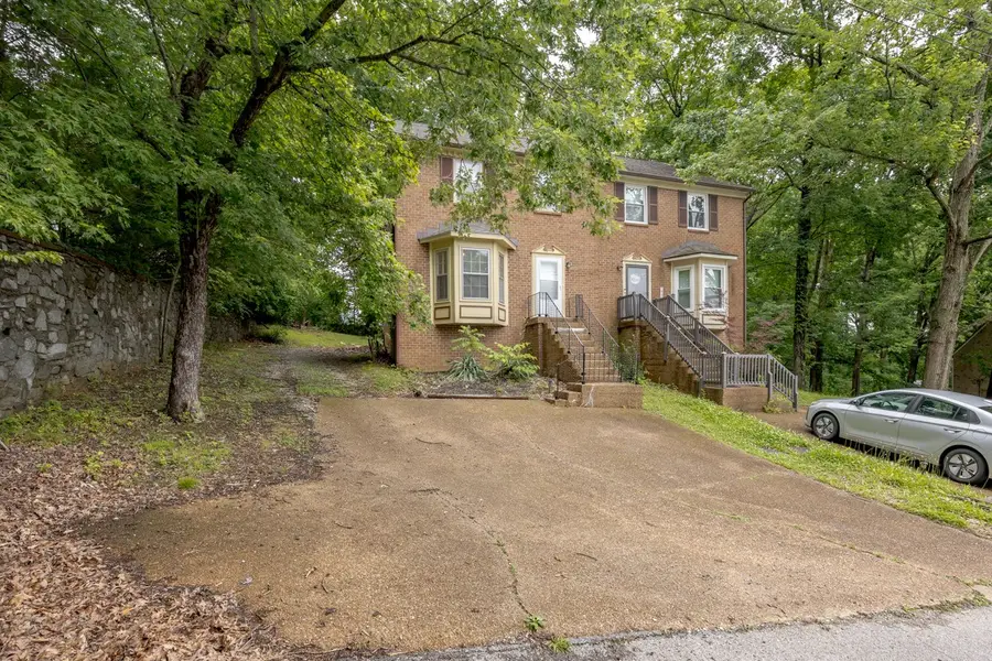 1034 Pleasant View Dr, Nashville, TN 37214 - #3