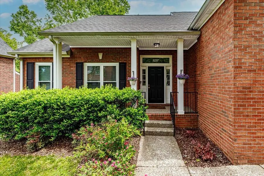 5237 Timber Gap Dr, Nashville, TN 37221 - #2