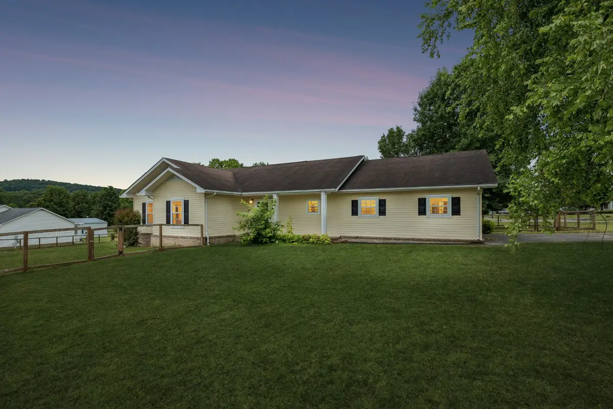 2804 Paran Pointe Dr, Cookeville, TN 38506 - #1