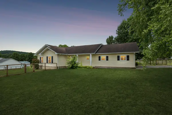 2804 Paran Pointe Dr, Cookeville, TN 38506