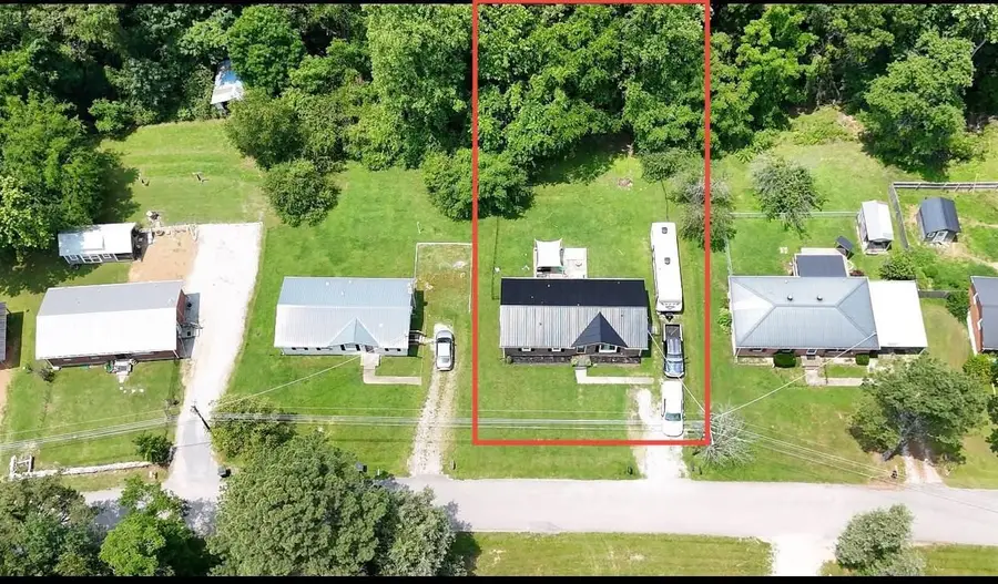3908 Cedar St, Centerville, TN 37033 - #3