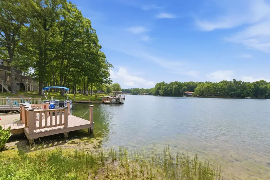 6 Lakeshore Ct #101, Crossville, TN 38558 - #2