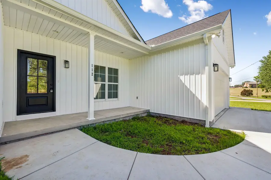 112 Rogers Ave, Winchester, TN 37398 - #3