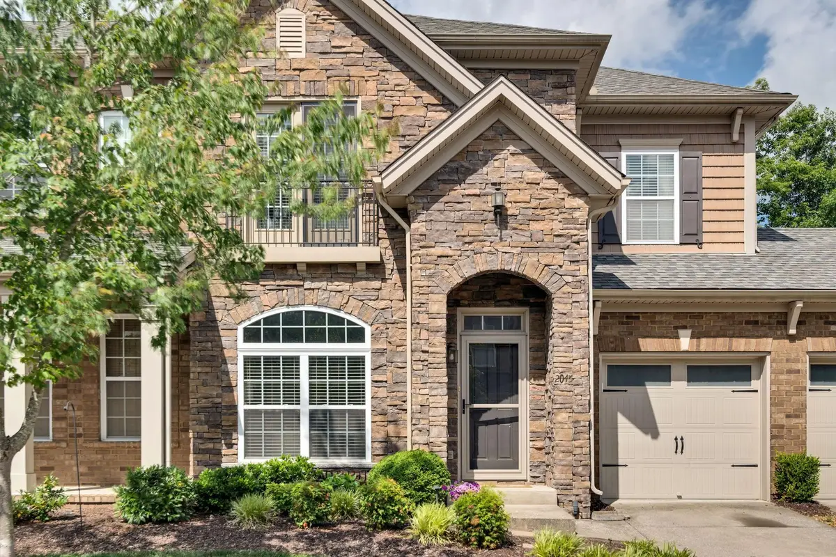 2045 Traemoor Village Dr, Nashville, TN 37209 - #1