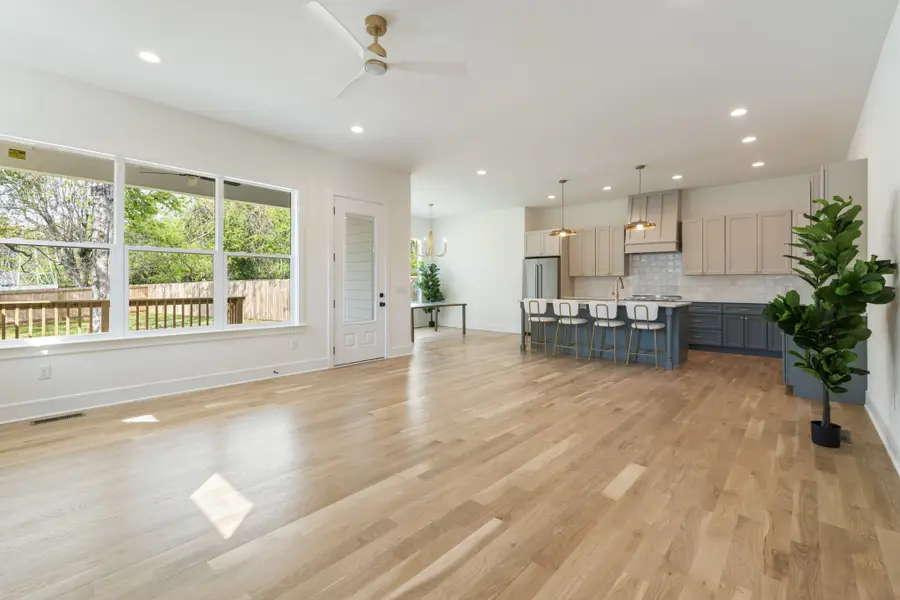 310 Mckennell Dr, Nashville, TN 37206 - #3