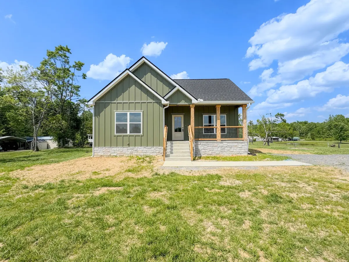 181 Rock House Hollow Rd, Bethpage, TN 37022 - #1