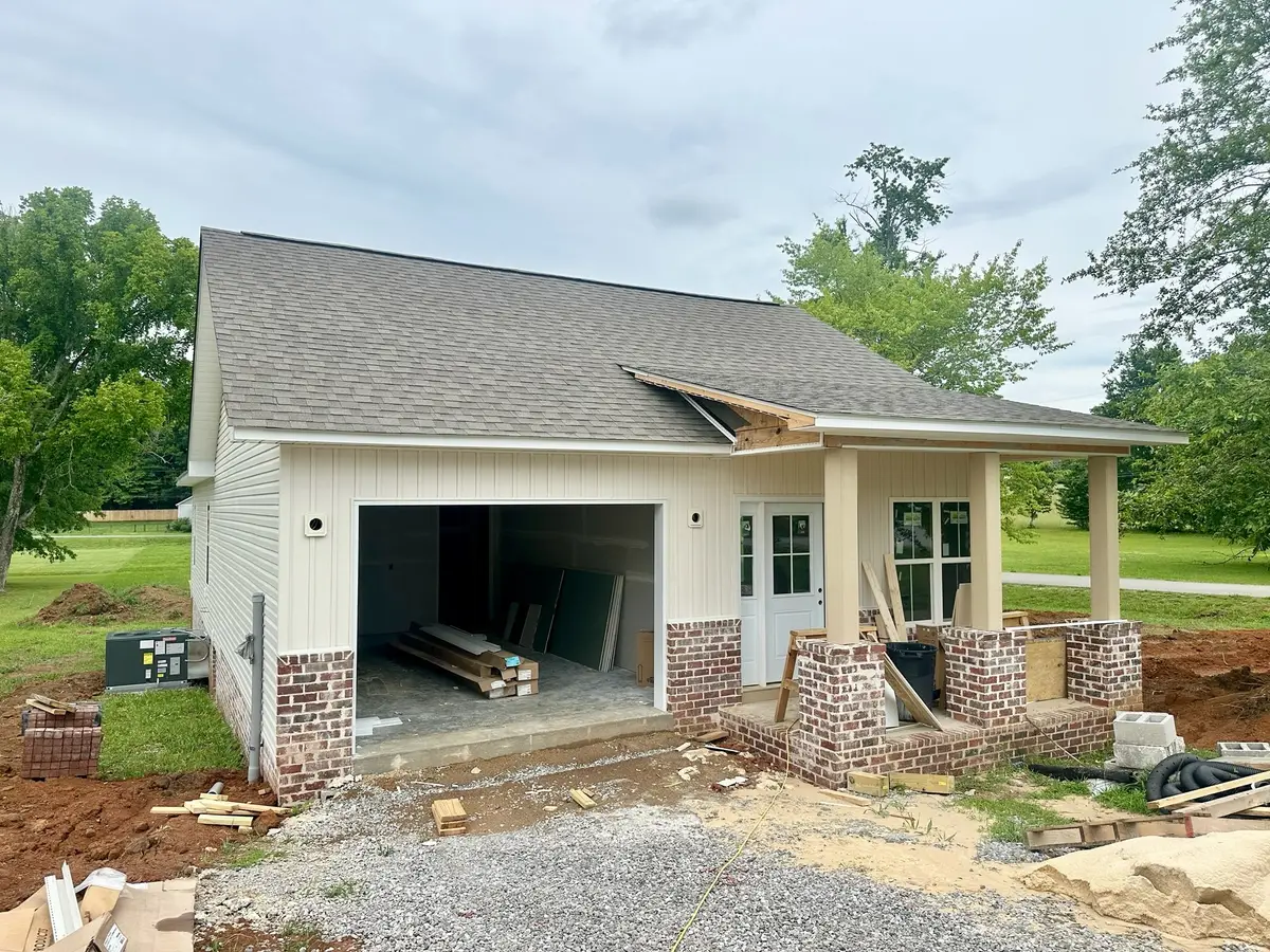 114 Honeysuckle Ln, Sparta, TN 38583 - #1