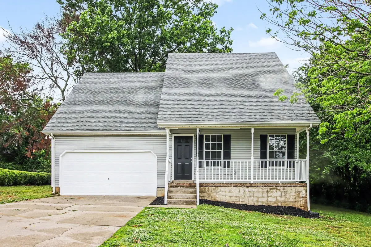203 Blue Lake Ln, La Vergne, TN 37086 - #1