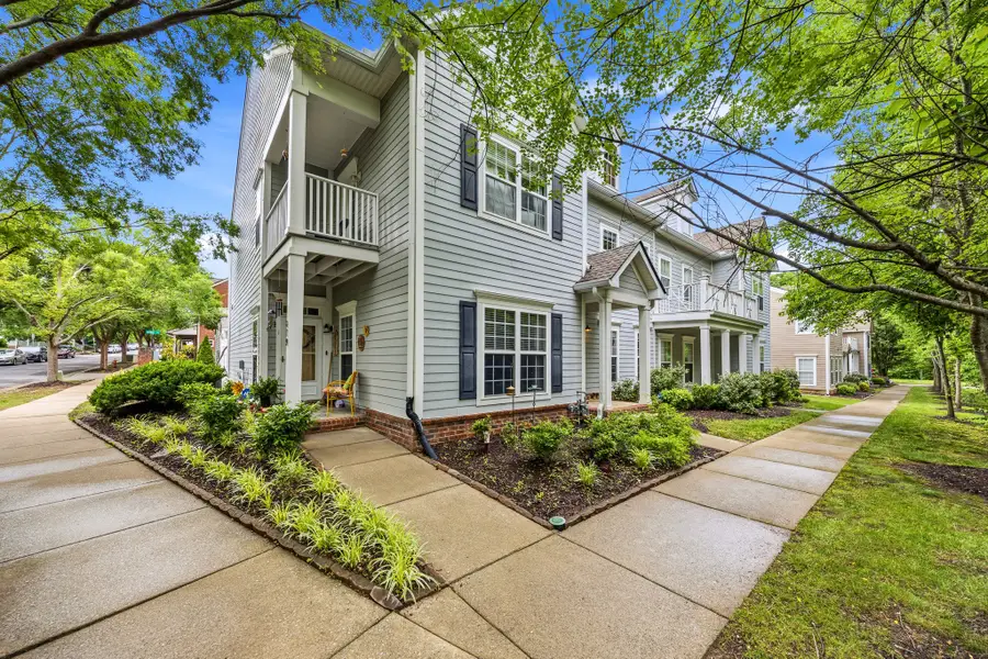 817 Hobbit Ln, Nashville, TN 37211 - #3